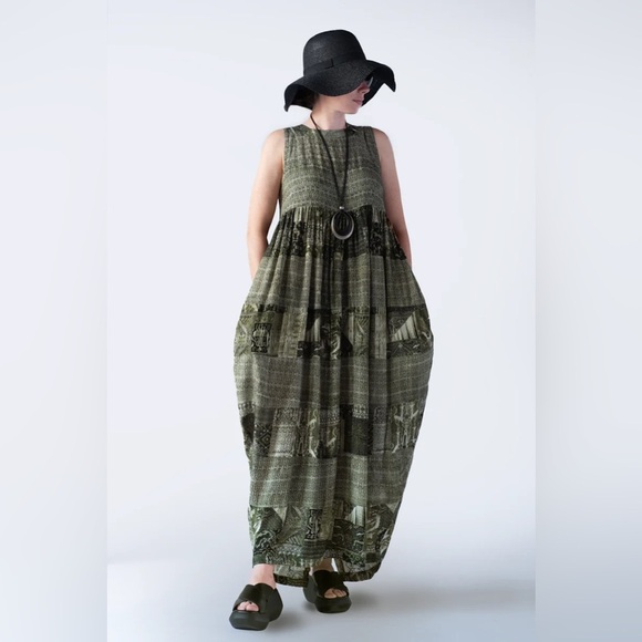 Elegant Green Maxi Dress - Picture 1 of 16